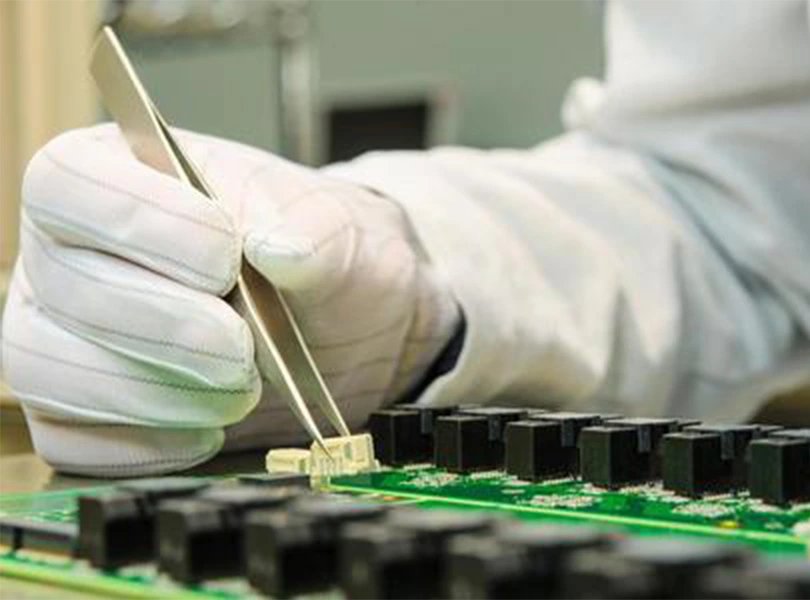 Kenapa pinset ESD penting dalam bidang eksperimen elektronik?